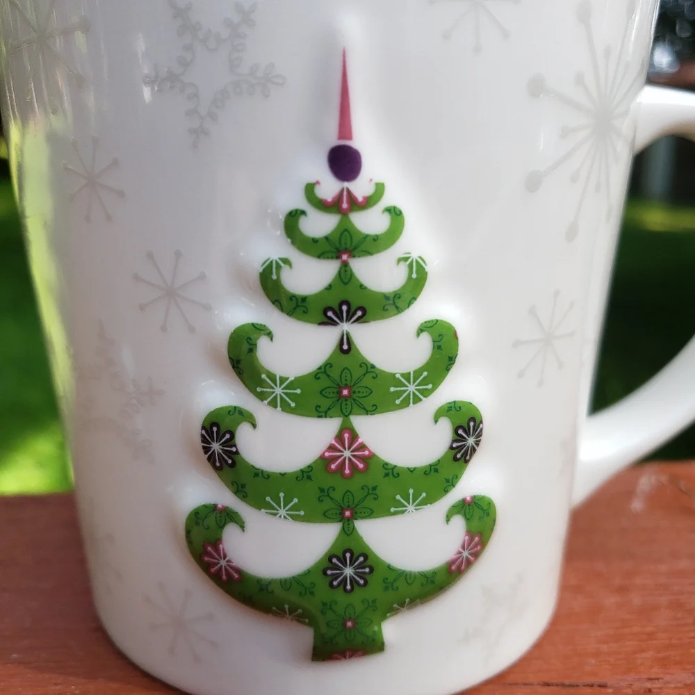 Holiday 2006 Starbucks 'Christmas Tree' Coffee Mug 17 fl oz.